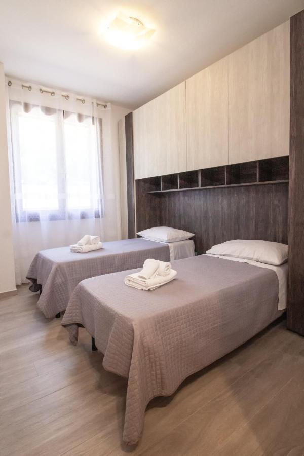 Dd House Family Holiday Apartment Cecina  Eksteriør bilde